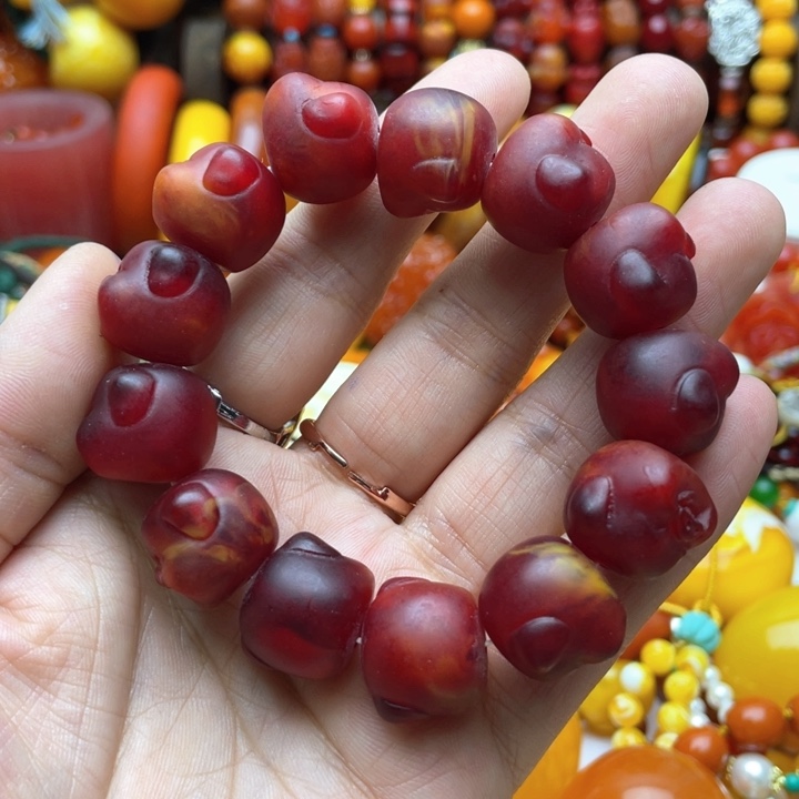 树脂制品17号雕刻手串 