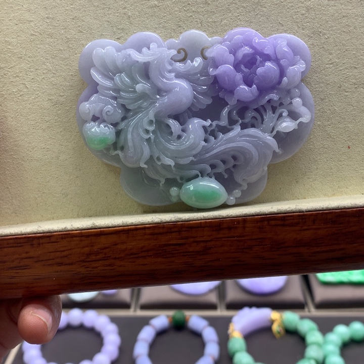 翡翠吊坠(不含链)未镶嵌