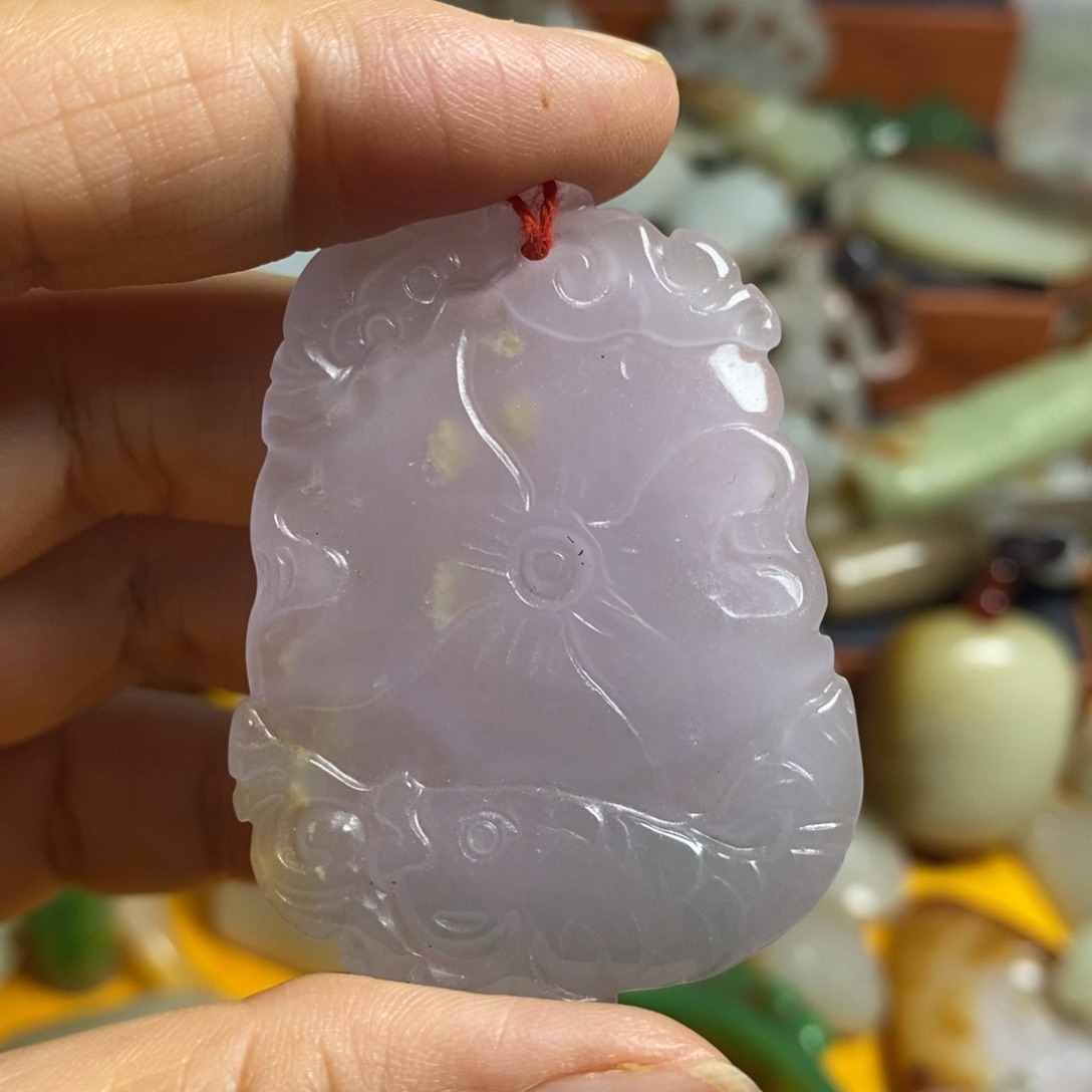 颈饰未镶嵌和田玉（糖玉）