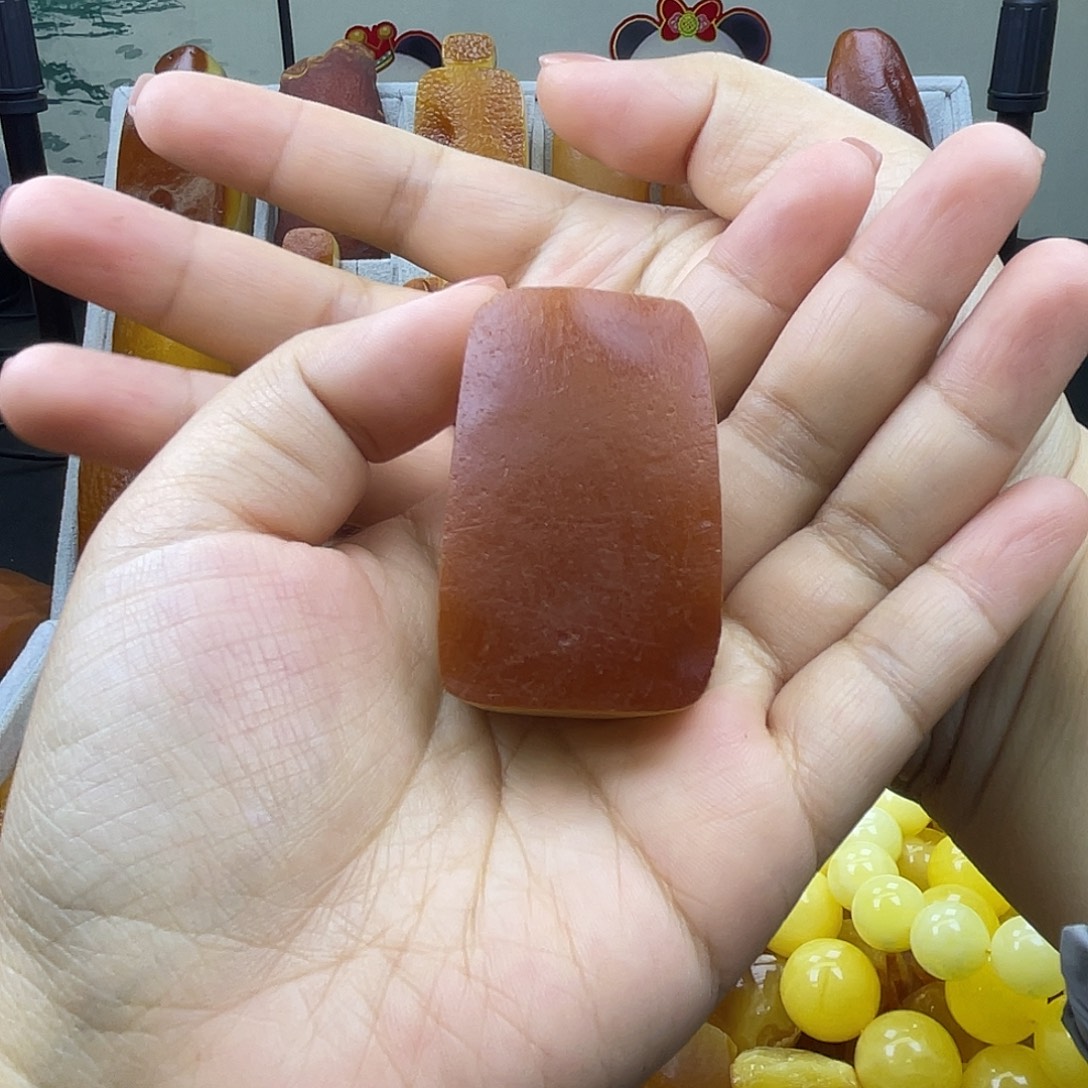 形***只定制蜜蜡未镶嵌86899999