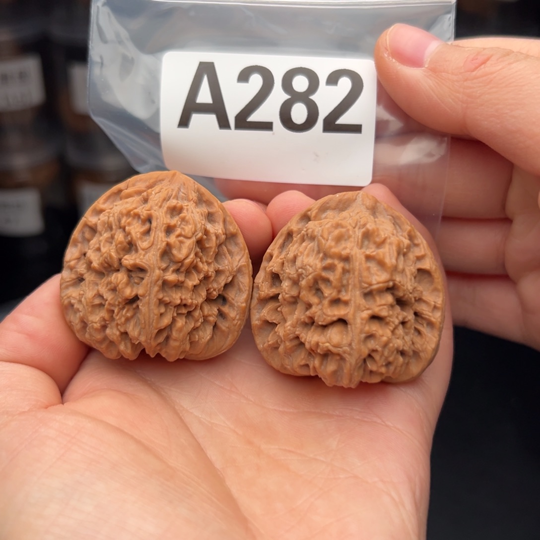 文玩核桃吊坠南蒋石42