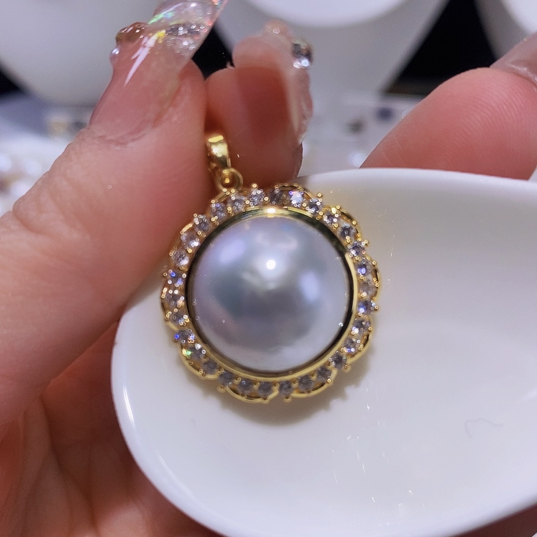 淡水珍珠颈饰合金