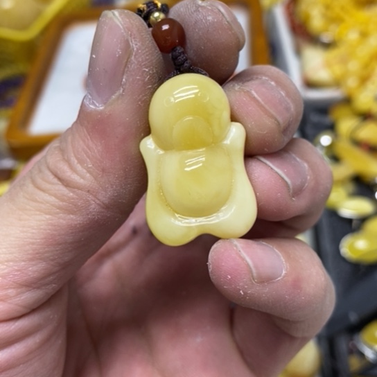 蜜蜡裸石未镶嵌吊坠