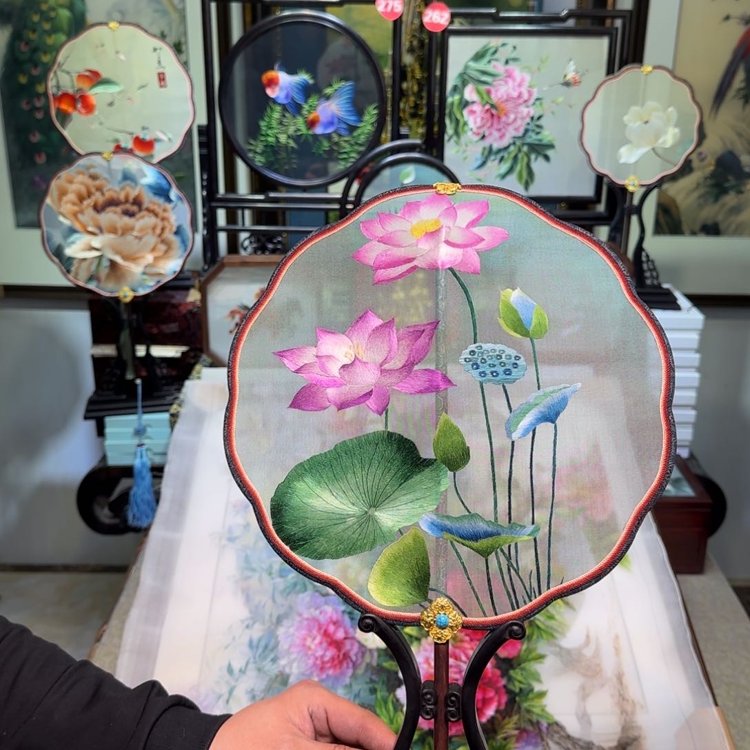 刺绣刺绣工艺精湛