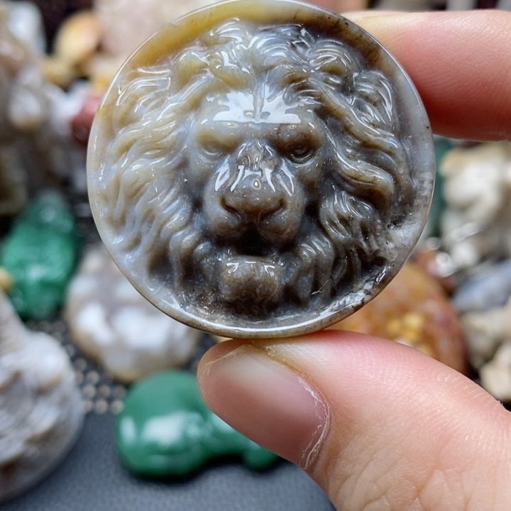 硅化珊瑚（珊瑚玉）颈饰未镶嵌