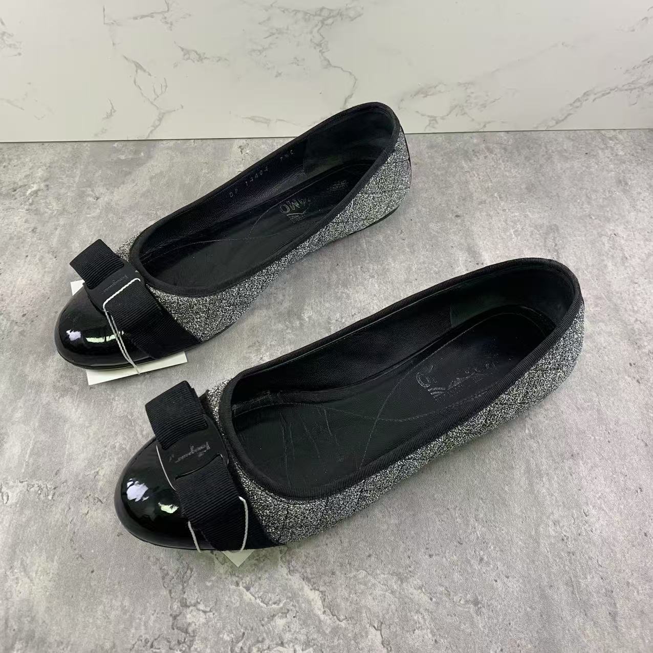 95新 FERRAGAMO/菲拉格慕 37.5码/仔仔女鞋/黑色蝴蝶结单鞋1387  
