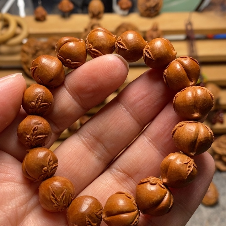 桃核手工雕刻寿桃手串