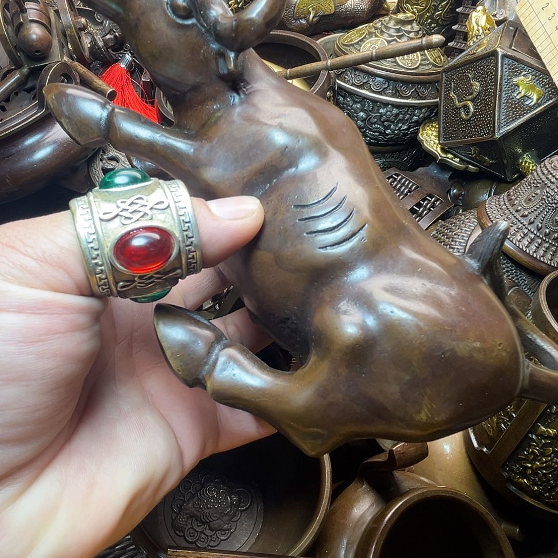 精美铜器收藏品等