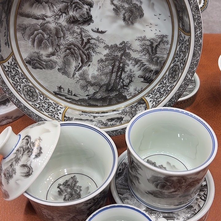 景德镇市和上海浦东新