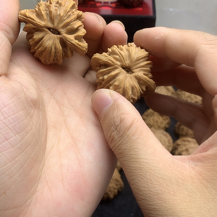 文玩核桃吊坠42楼子