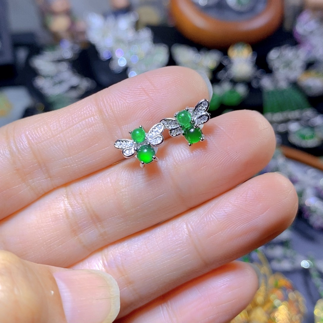 翡翠颈饰银S925镶嵌天然翡翠