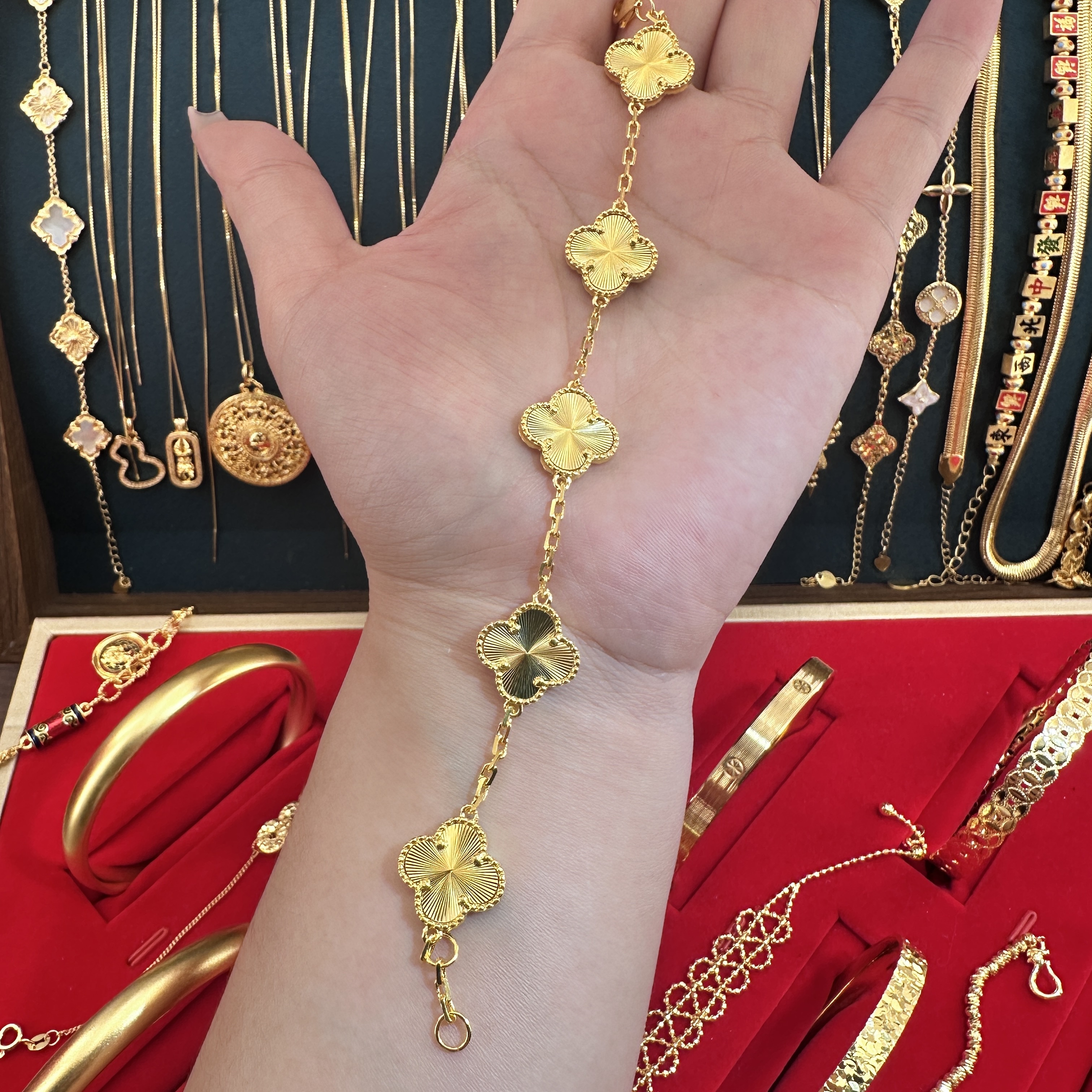 18K镭射四叶草手链