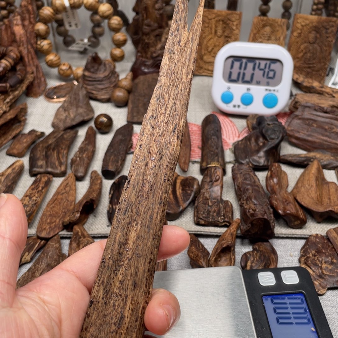 沉香碎屑沉香金三角