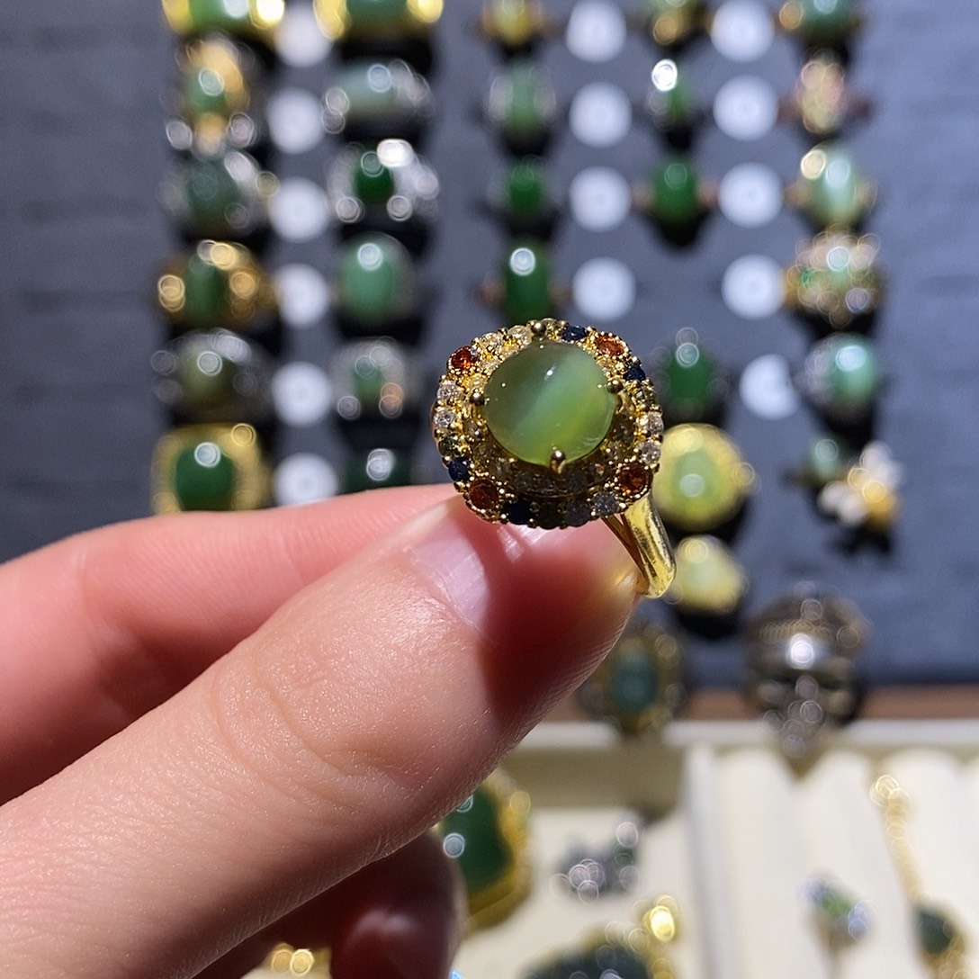 和田玉未镶嵌戒指