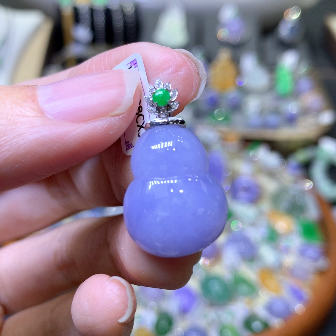 【闪购商品】翡翠颈饰18K金镶嵌翡翠吊坠项链