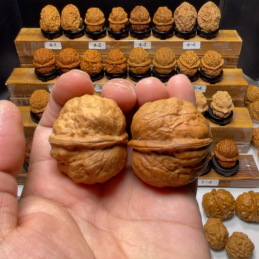 文玩核桃吊坠荷叶金蟾