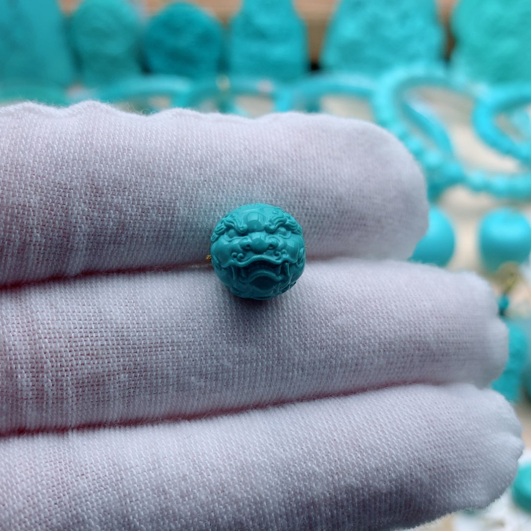 绿松石颈饰未镶嵌