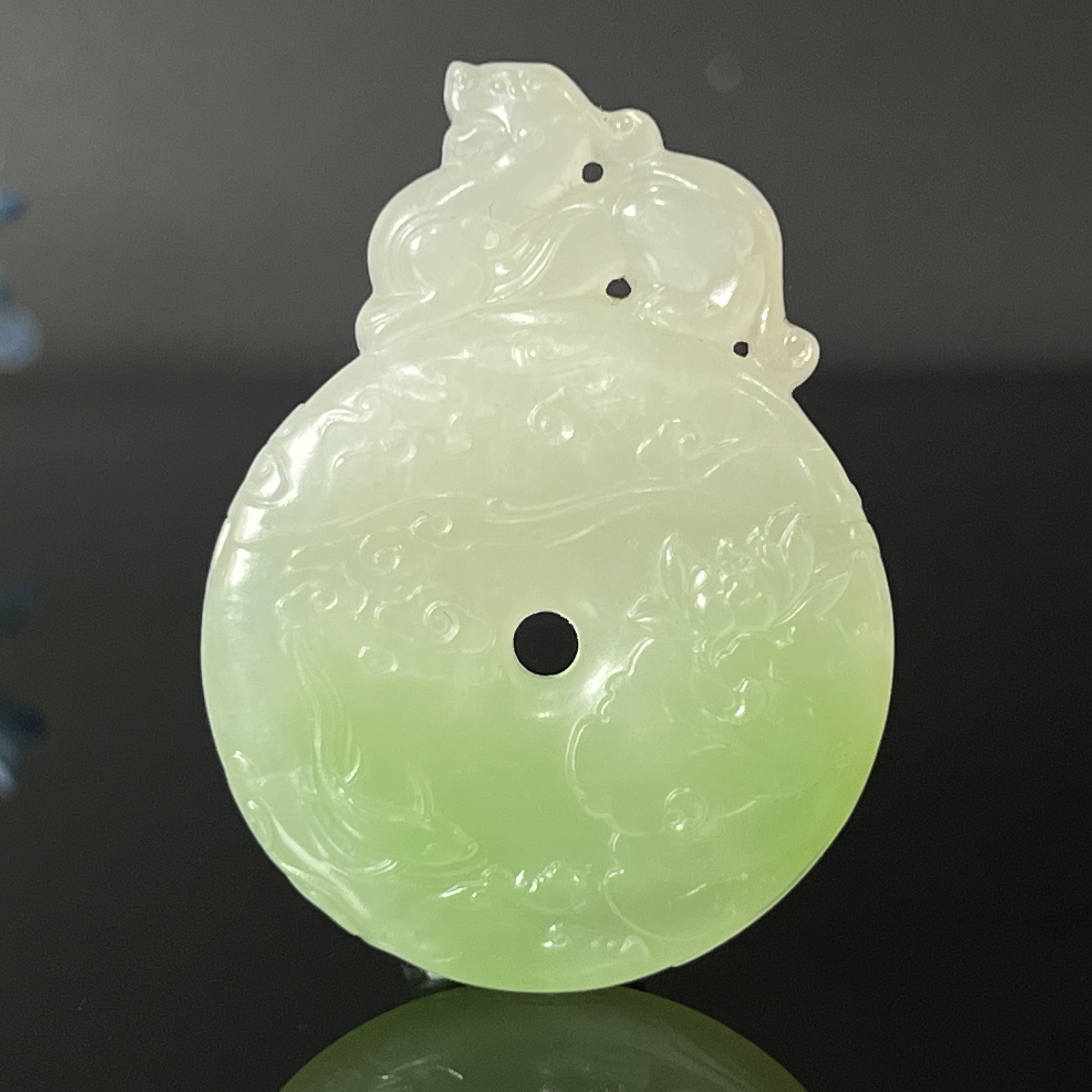 1217GC8834和田玉挂件