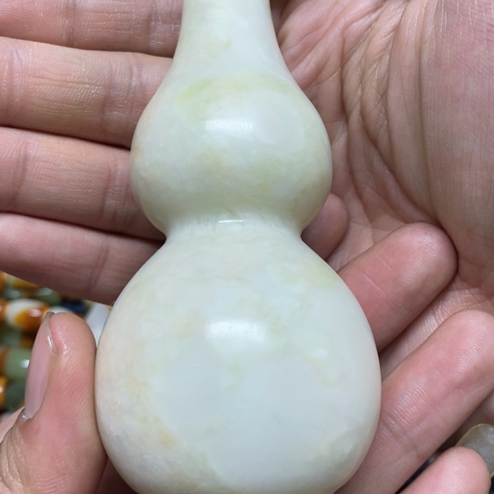 蛇纹石玉珠宝奇石未镶嵌