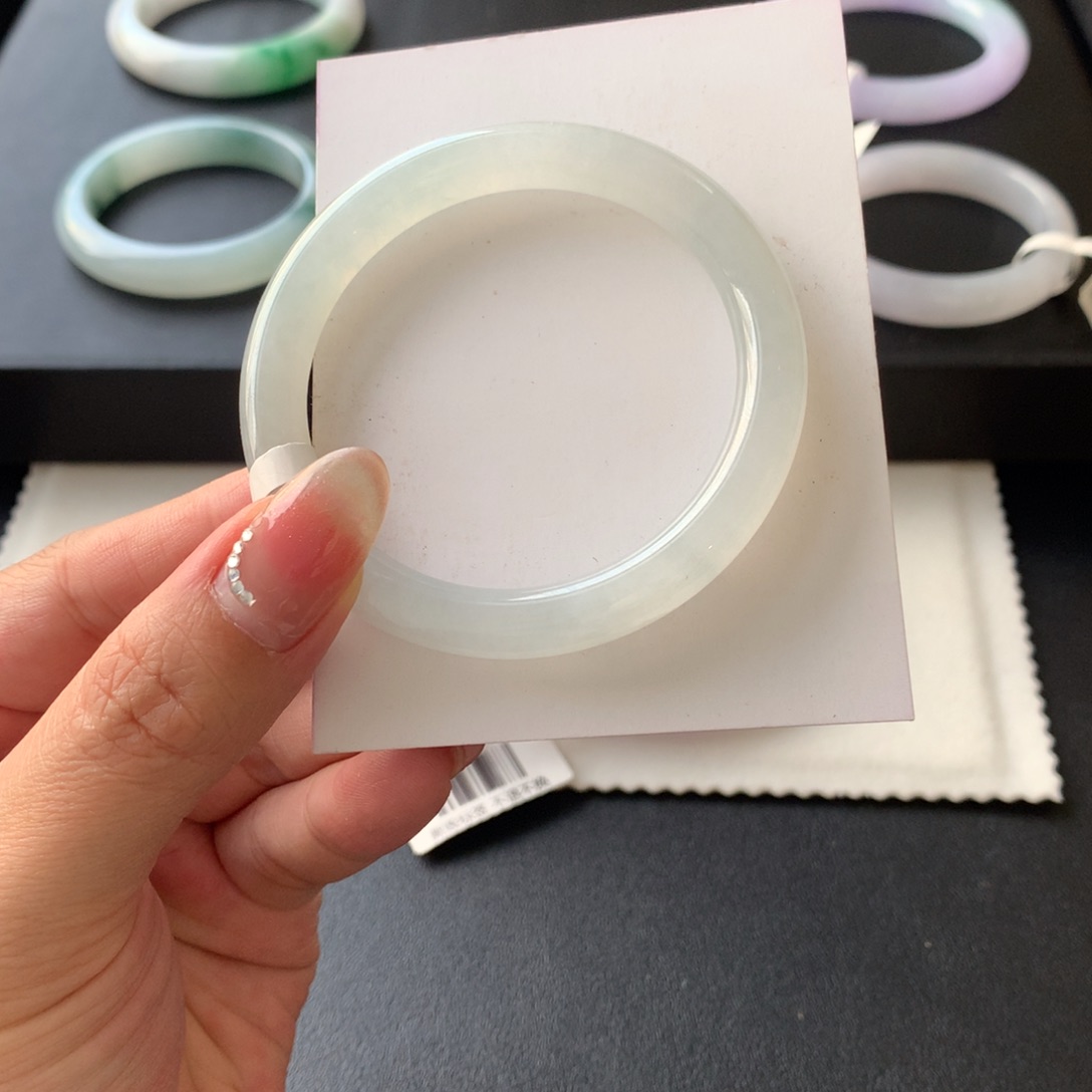 翡翠未镶嵌手镯53.2圆