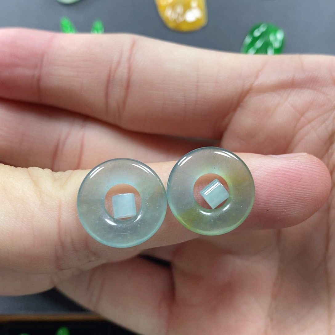 翡翠挂件未镶嵌翡翠珠宝翡翠珠宝