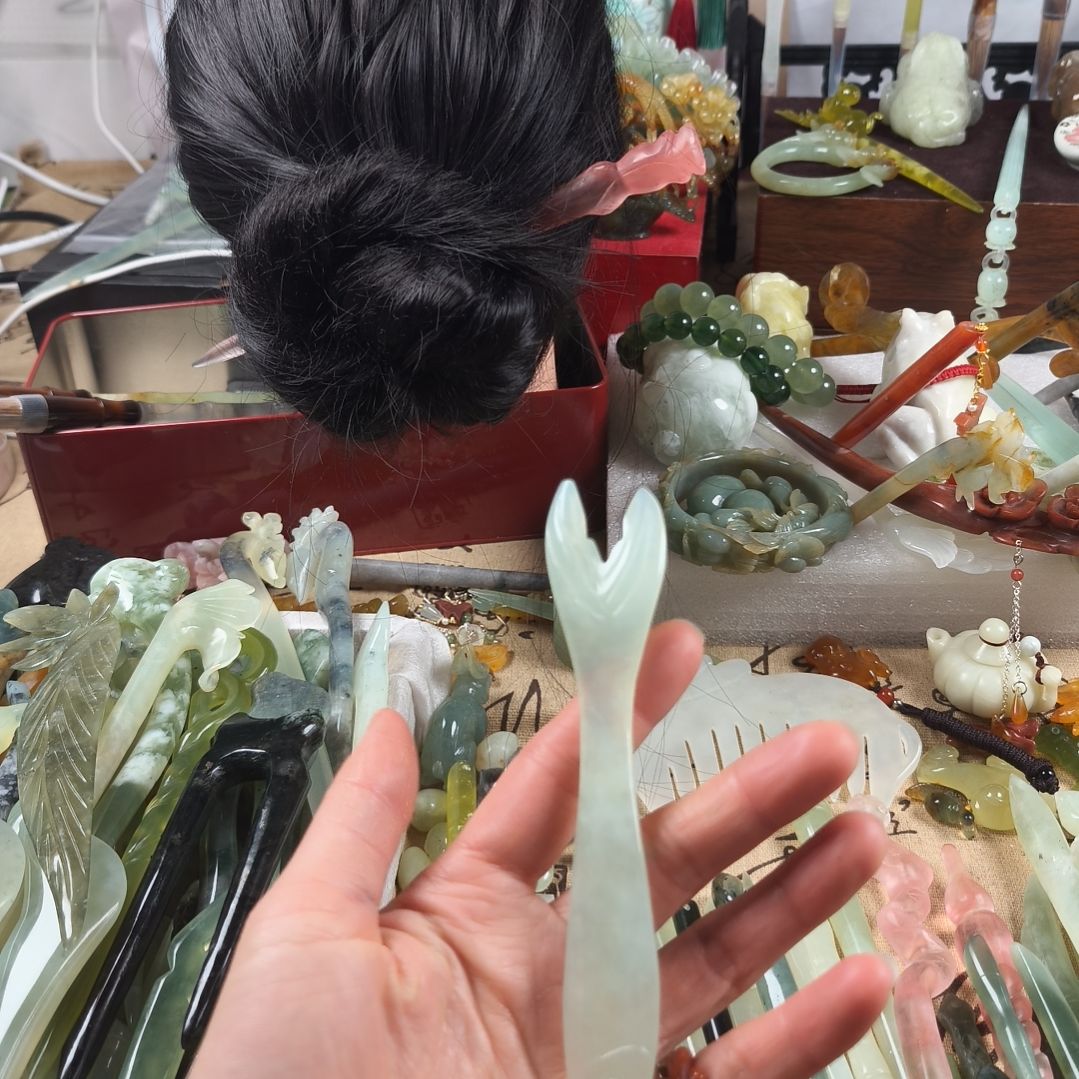 蛇纹石玉发饰合金