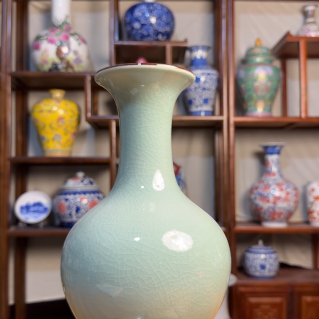 瓶高度30厘米肚径19厘米