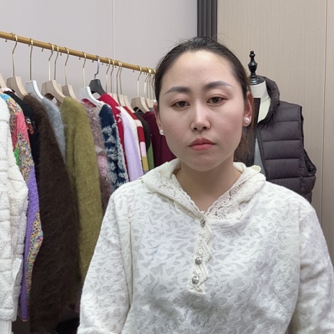 羊绒白色123456帽衫