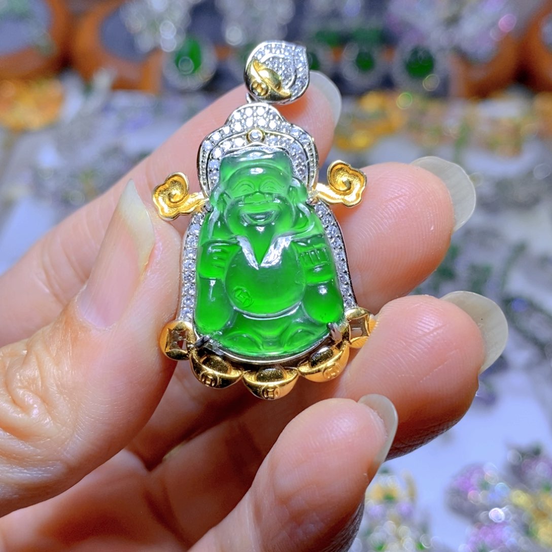 翡翠颈饰银S925镶嵌天然翡翠