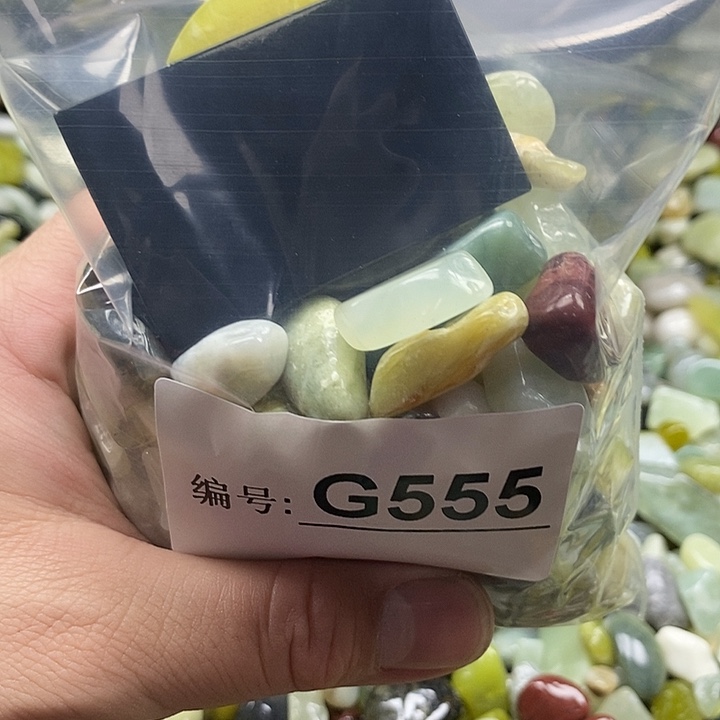 岫玉鱼缸石未镶嵌
