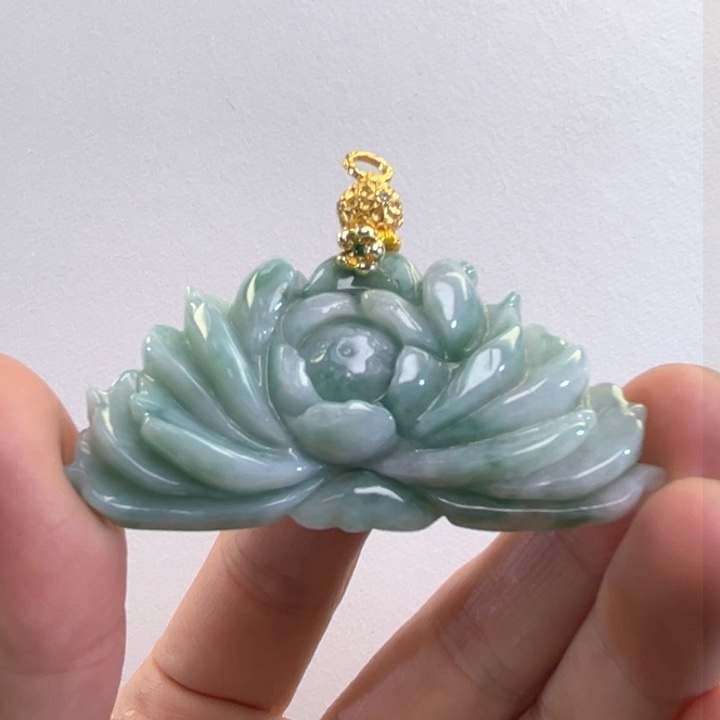 翡翠吊坠(赠链)未镶嵌代编织