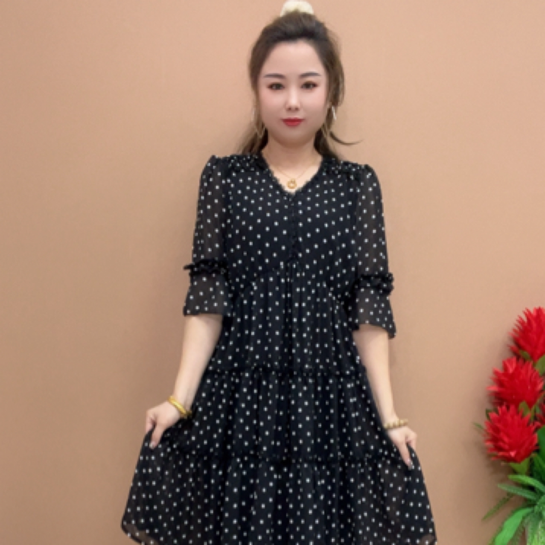 320波点雪纺遮肉连衣裙
