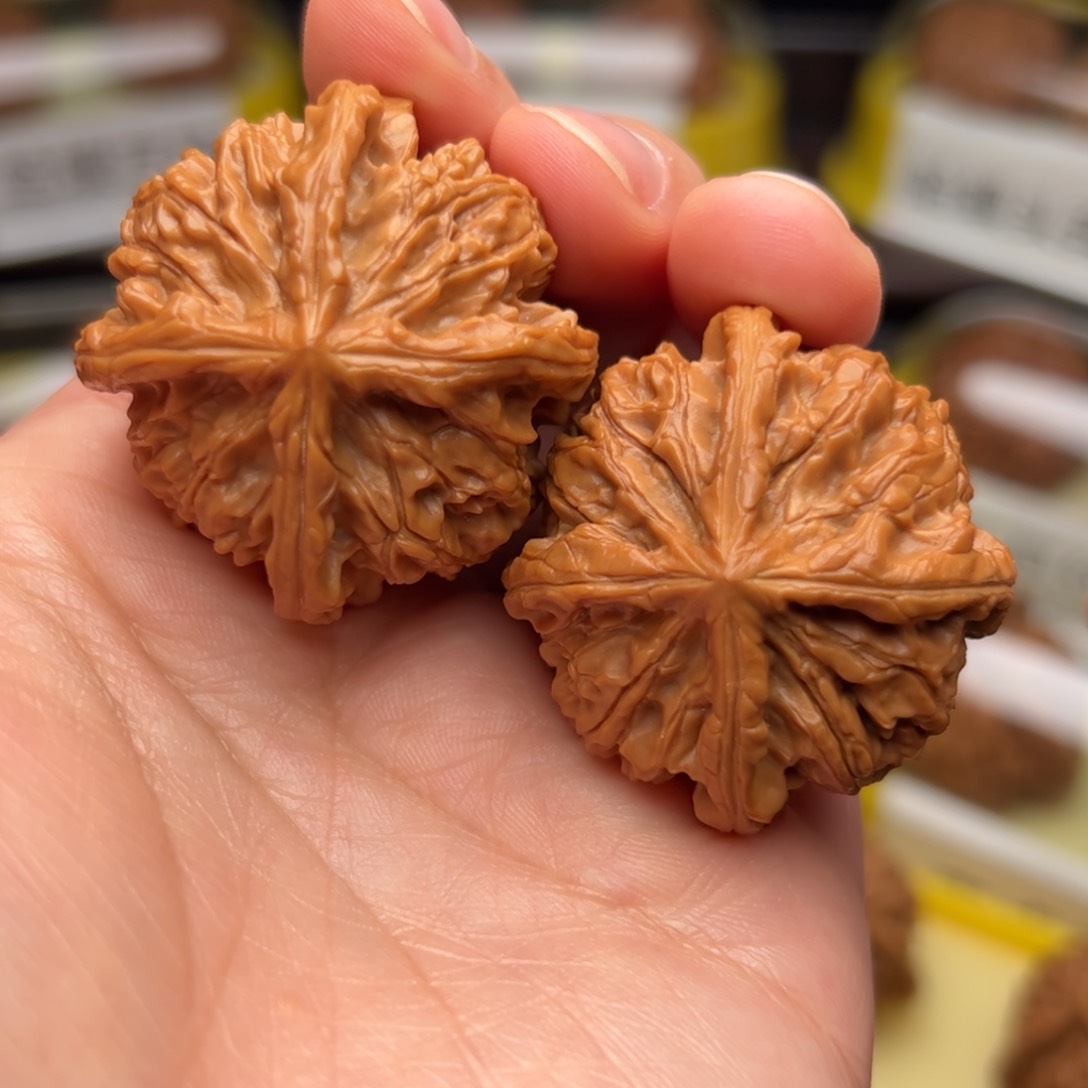 文玩核桃吊坠云溪山