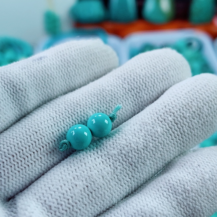 涟***裳南红玛瑙未镶嵌珠宝奇石