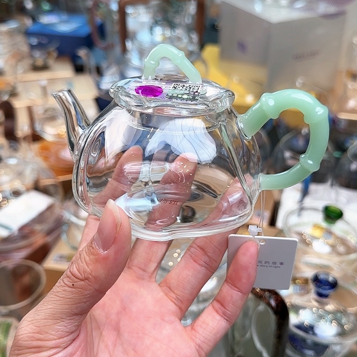 禾器浅玉色君漾壶