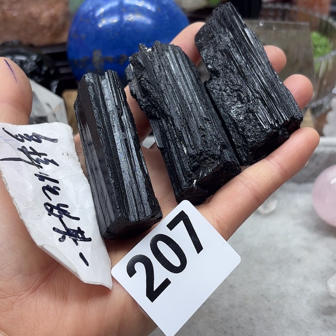 大型摆件（非配饰）未镶嵌水晶一个