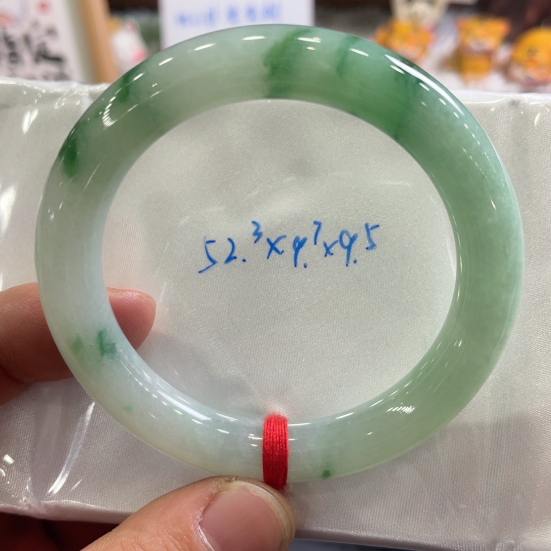 翡翠手镯未镶嵌52.3圆条