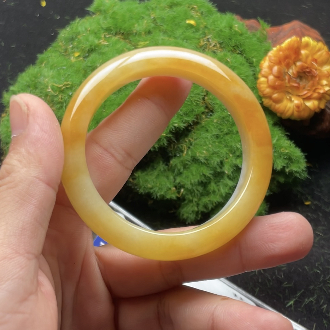 黄翡翠手镯定制缅甸翡翠A货