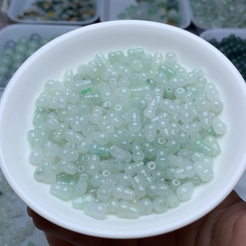 【闪购商品】未镶嵌翡翠手链卡5乘7.7冰晴葫芦50颗