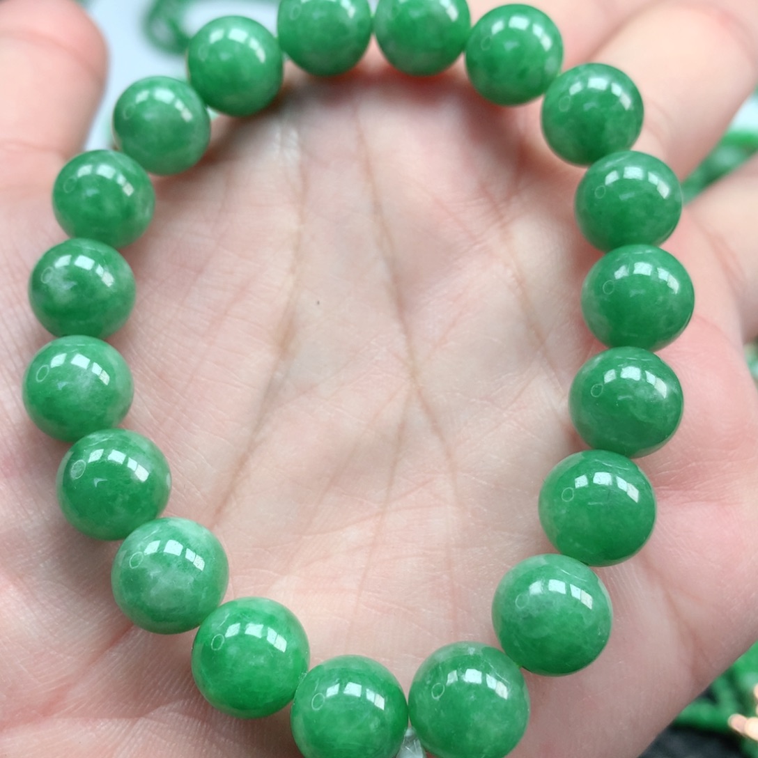 翡翠手链未镶嵌翡翠