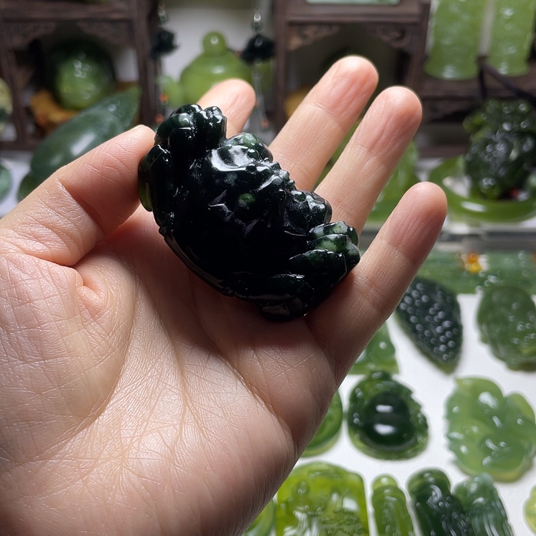 蛇纹石玉未镶嵌手把