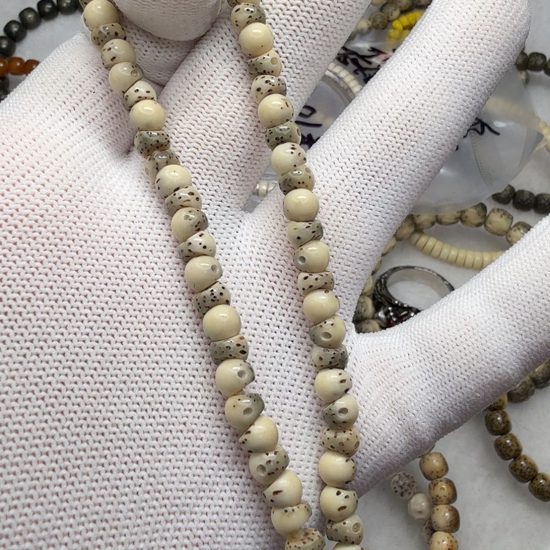 吊坠星月菩提蒜瓣大肠