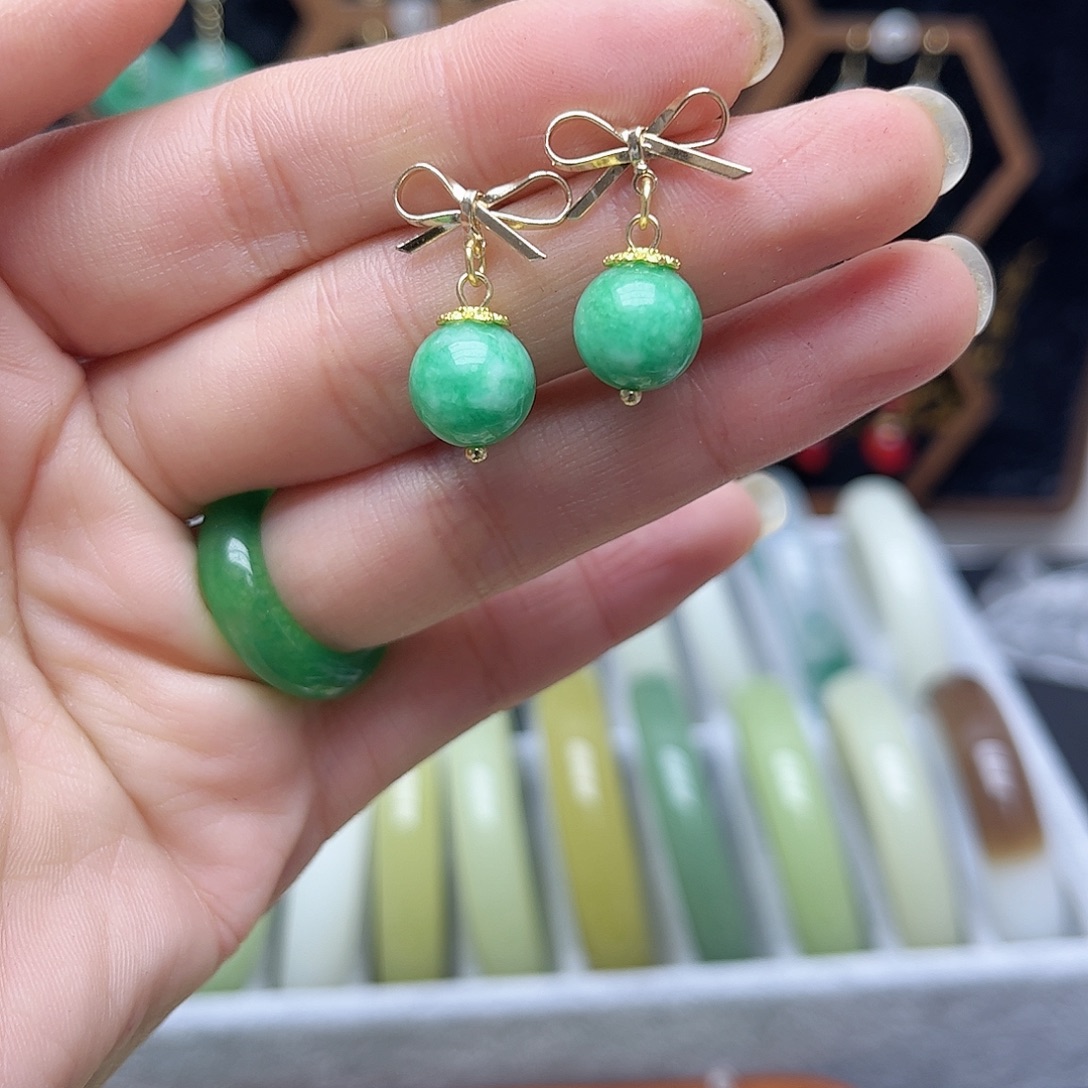 翡翠未镶嵌耳饰耳钉