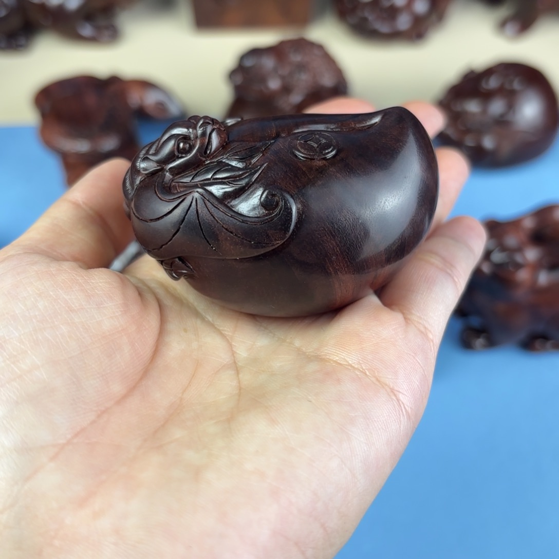 黄花梨/降香黄檀把件