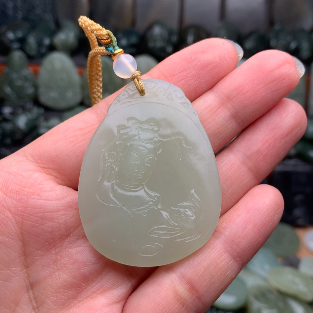 和田玉未镶嵌颈饰挂件57