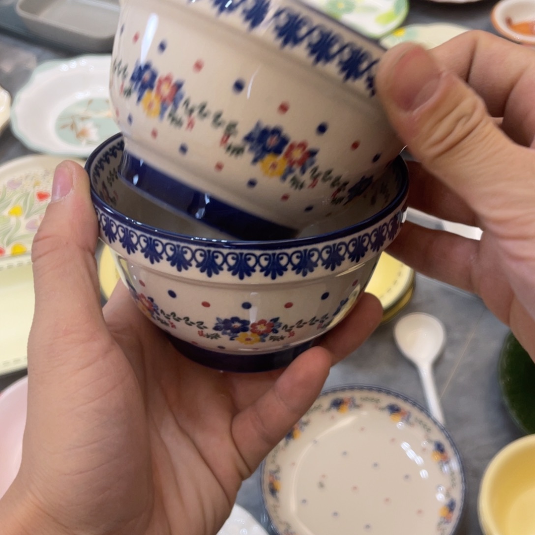 陶瓷微瑕餐具介意勿拍，满18飞！