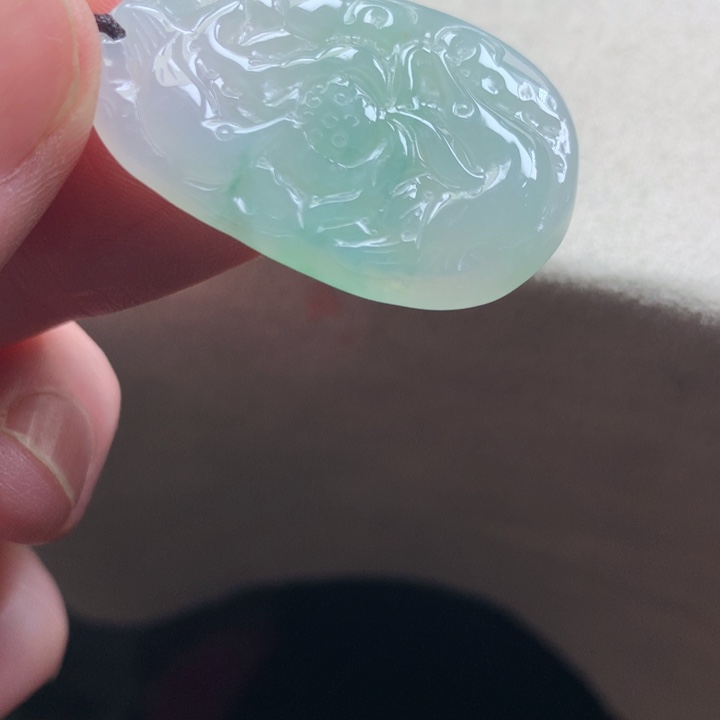 翡翠颈饰未镶嵌吊坠