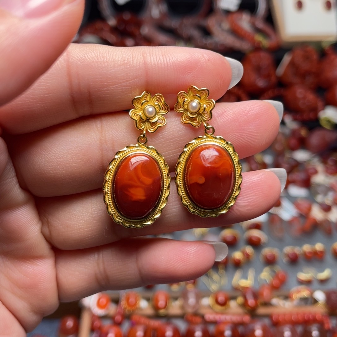 南红玛瑙银S925镶嵌大蛋面耳坠