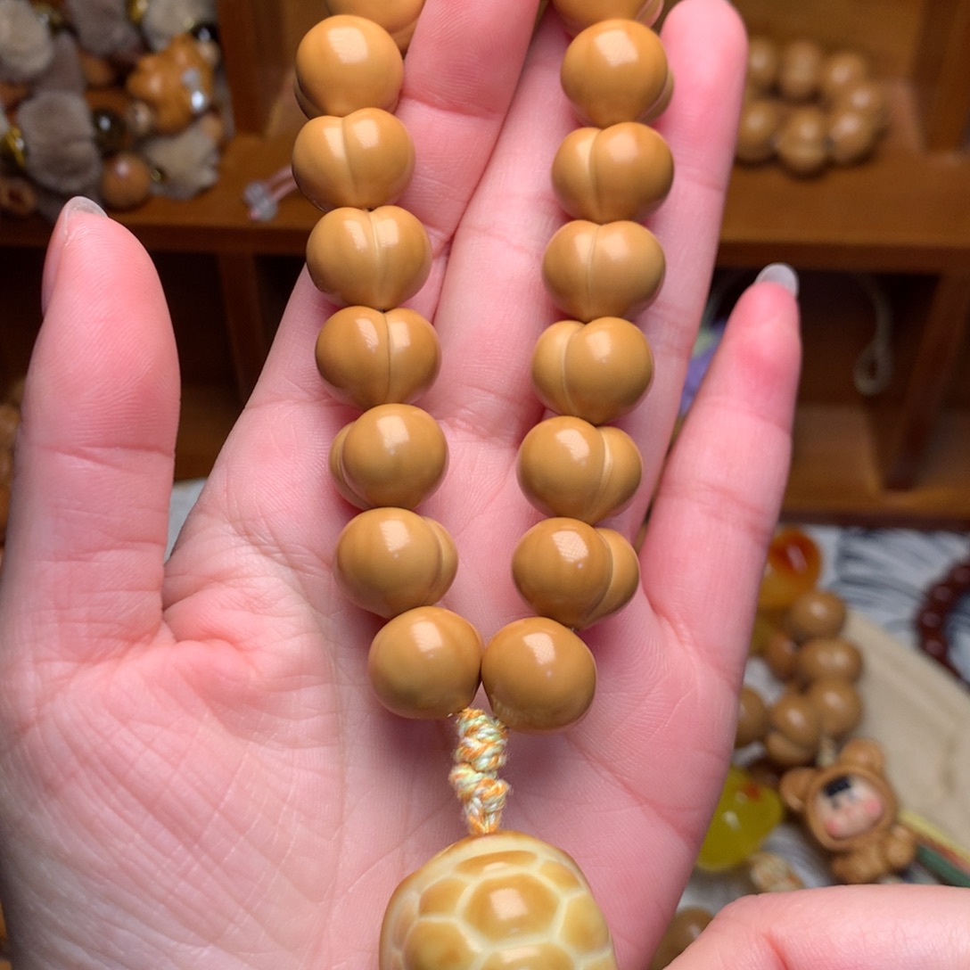 吊坠猴头核桃14高定屁桃手持富甲