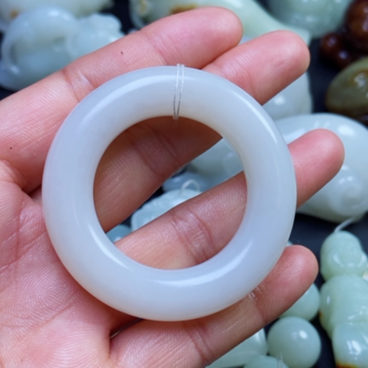 【闪购商品】和田玉颈饰未镶嵌